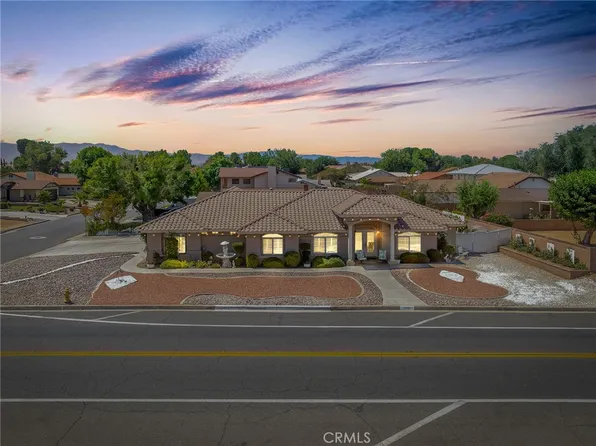 13289 Country Club Dr, Victorville, CA 92395