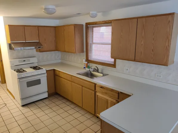 2704 W 37th Pl APT 2, Chicago, IL 60632