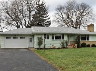 371 Buckman Rd, Rochester, NY 14615