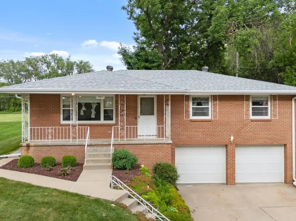 7963 S 45th Ave, Omaha, NE 68157