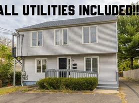 610 Tunxis Hill Rd, Fairfield, CT