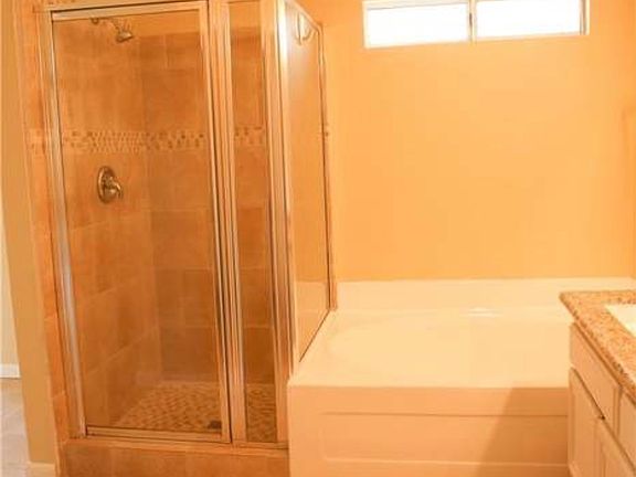 3rd image of 1285 Granite Dr