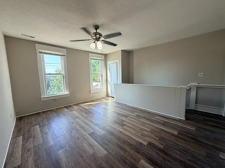 1309 E Market St — Photo 4