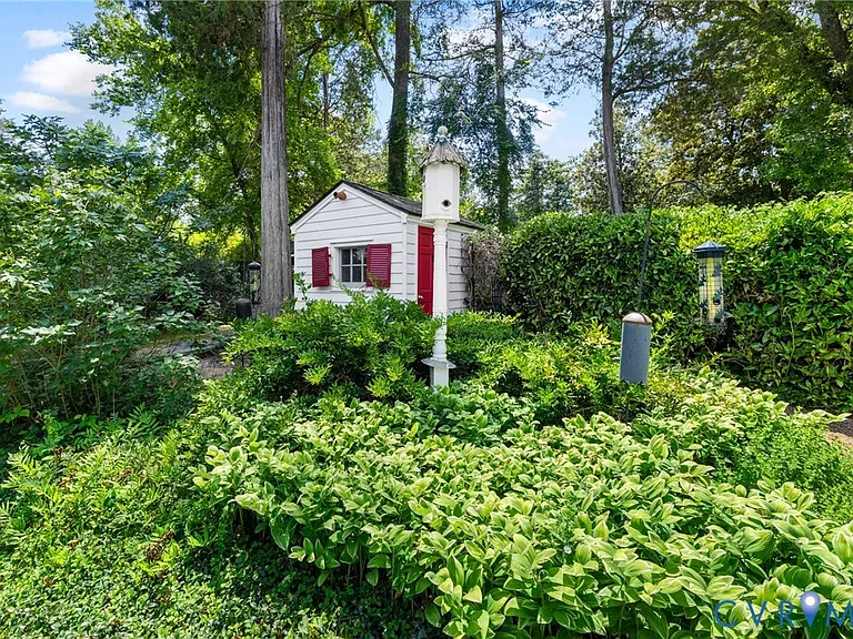 209 Ross Rd — Photo 36