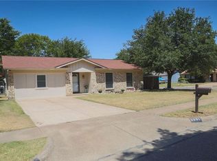 2201 Biscayne Dr W, Irving, TX 75060