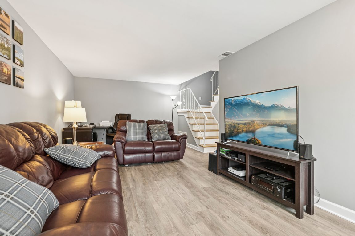 next background image