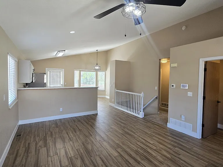 5018 Pathfinder Dr — Photo 4