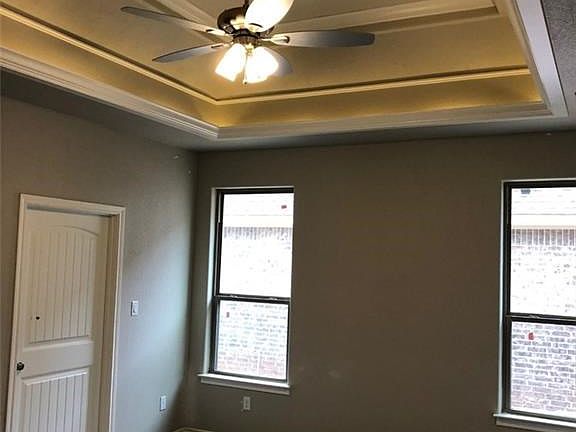 5th image of 3418 Fountain Way