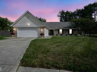 10020 Fountain Springs Ct, Indianapolis, IN