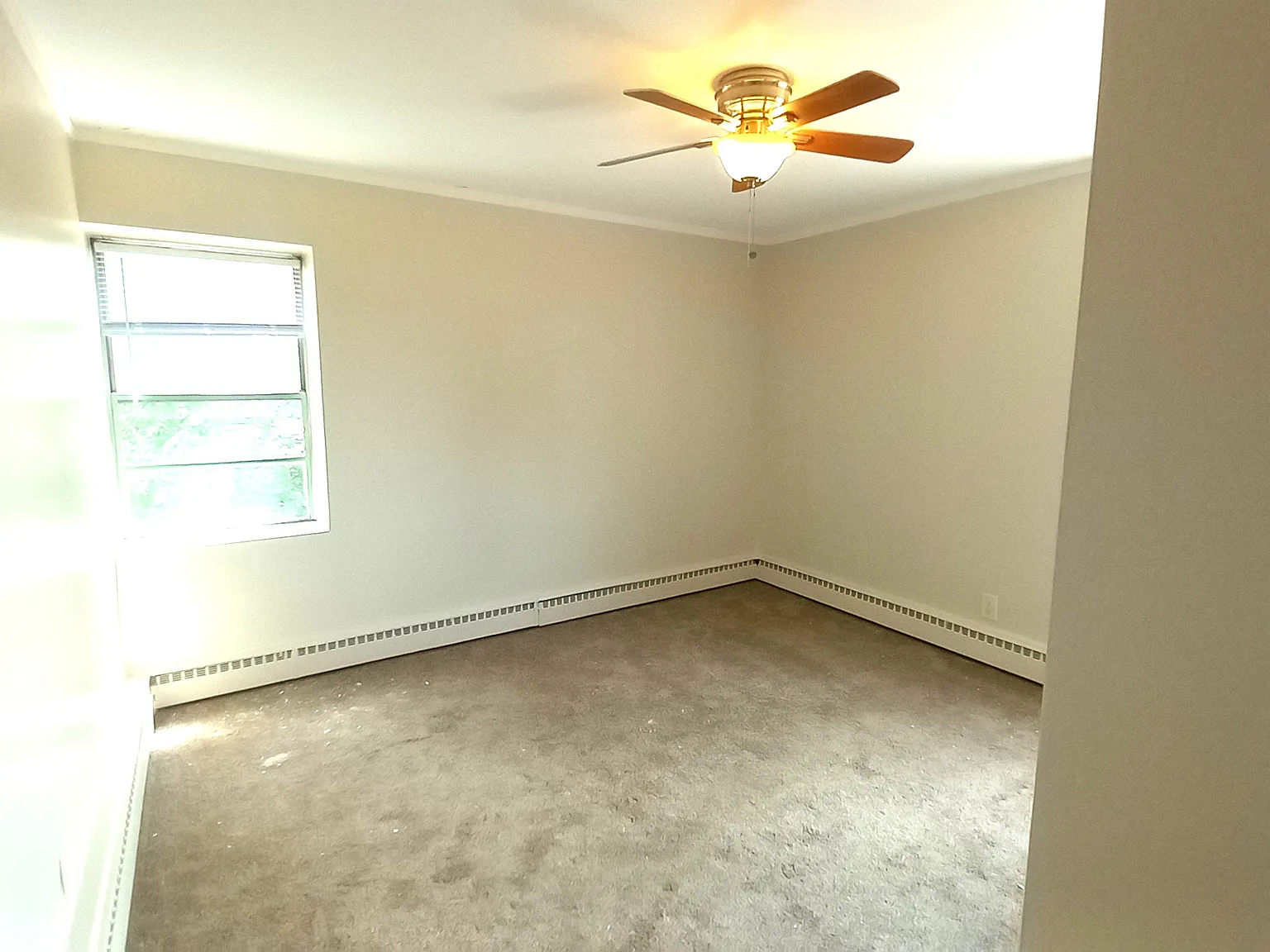 1 bed, 700 sqft, $919 — Photo 2