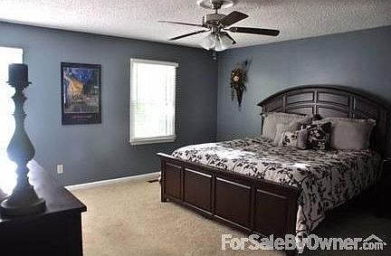 Master Bedroom
						:
						Master suite also has large, well-lit bathroom.