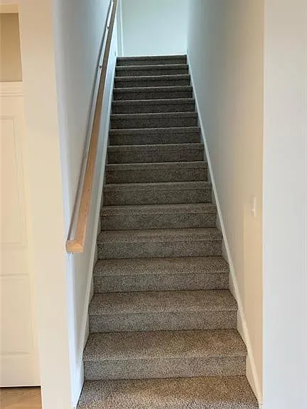 327 Valley Oak Dr — Photo 28