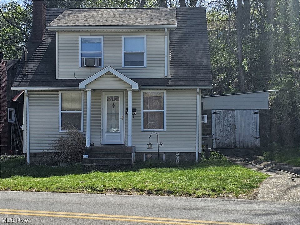 1st image of 2802 Dudley Ave