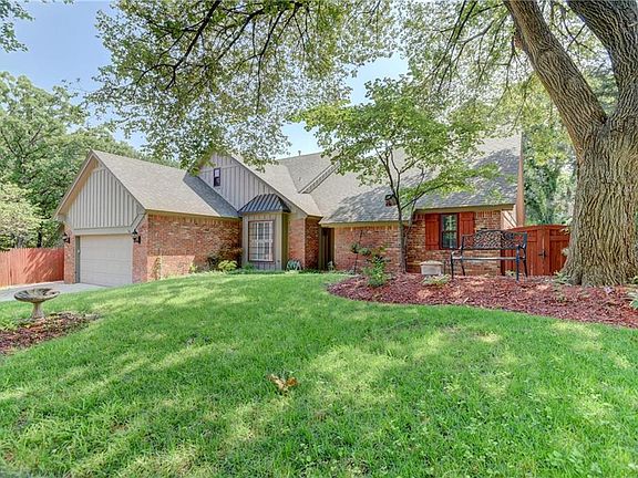 2nd image of 3708 Coachlight Dr