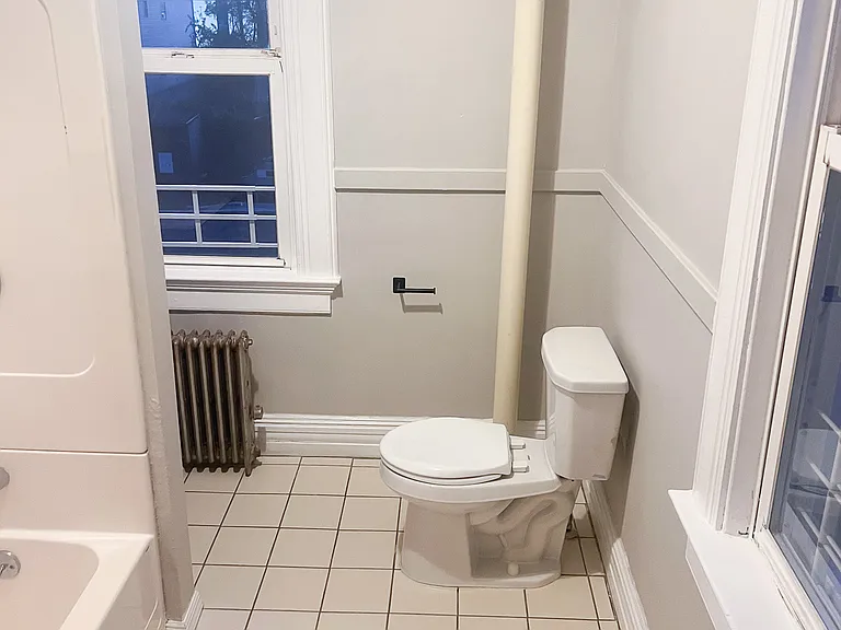 385 Stephens St #2 — Photo 5