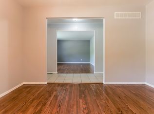 11893 Branridge Rd, Florissant, MO 63033