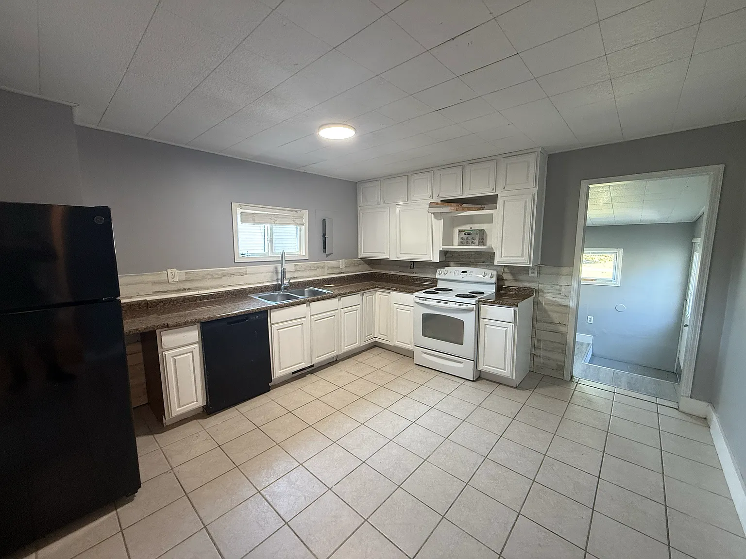 307 Welch Rd — Photo 3