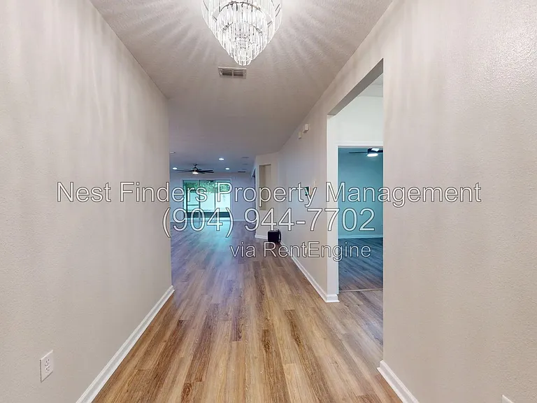 2704 Daylily Ln — Photo 3