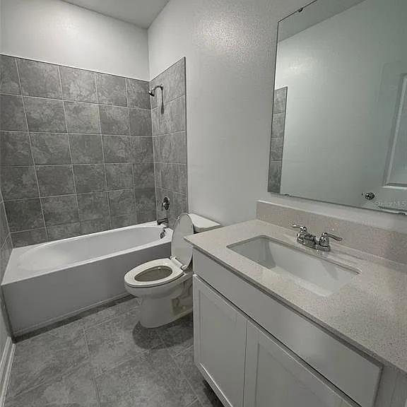 3133 Laurent Loop — Photo 23
