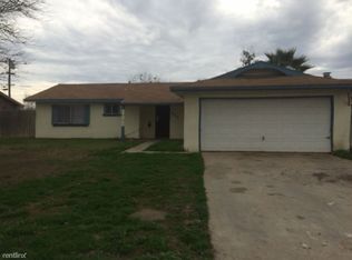 329 W Deodar Dr, Lemoore, CA 93245