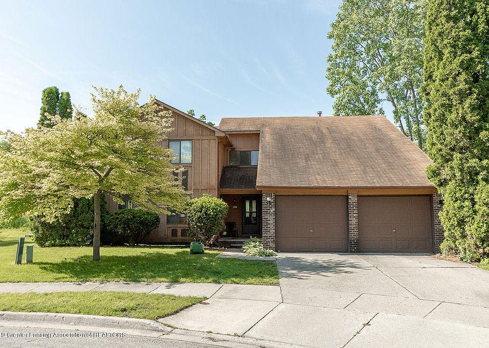 1st image of 858 860 Beechlawn Ct