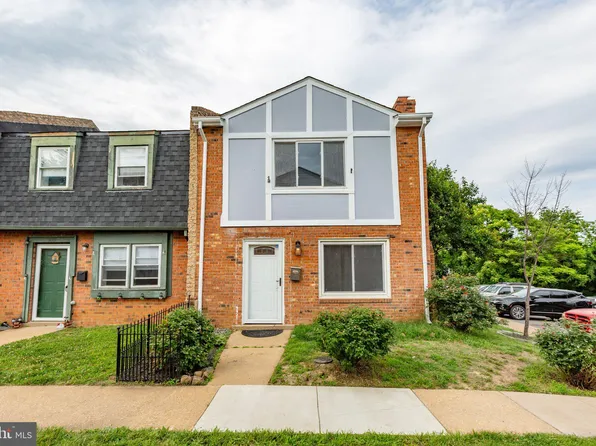 231 Ivanhoe Ct, Fredericksburg, VA 22401