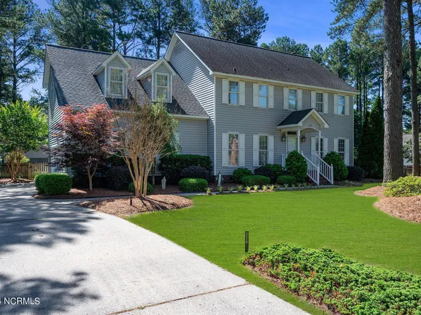 2709 Royal Drive, Winterville, NC 28590