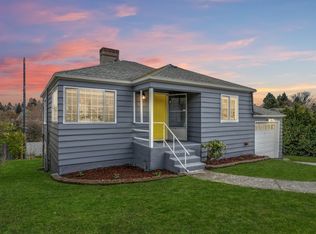 10256 32nd Ave SW, Seattle, WA 98146