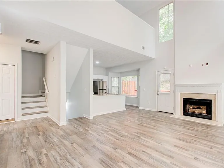 2470 Stonegate Dr NW — Photo 20