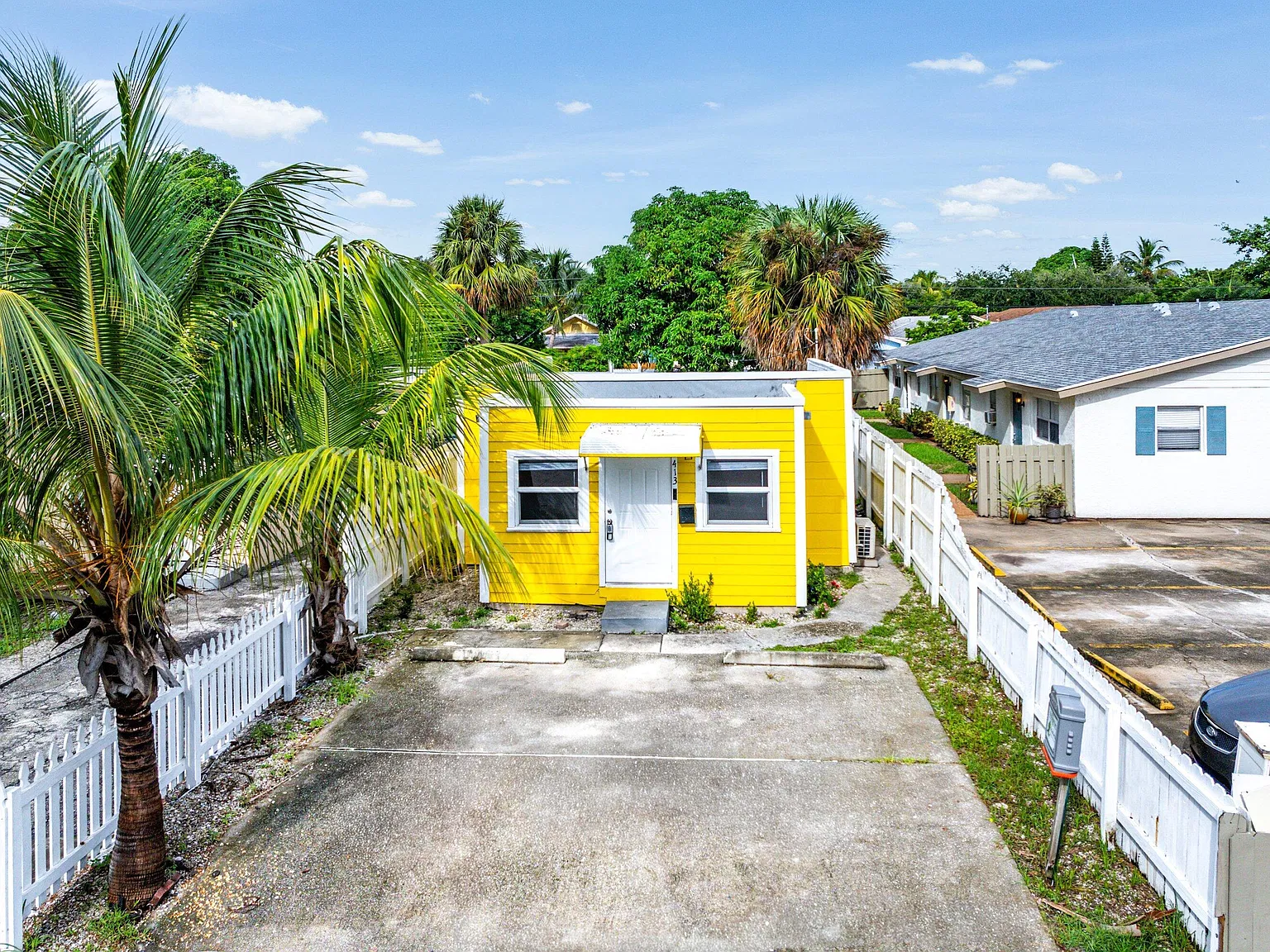 2 bed, 1.0 bath, 646 sqft, $2,200 — Photo 2