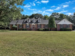 1000 Meadow Ln, Anderson, SC 29621