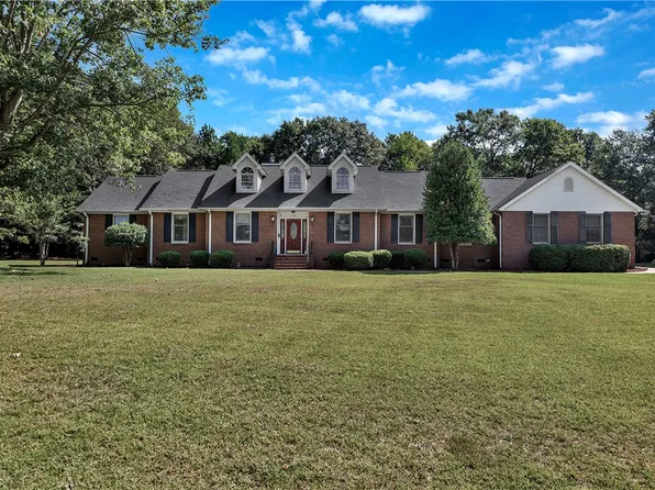 1000 Meadow Ln, Anderson, SC 29621