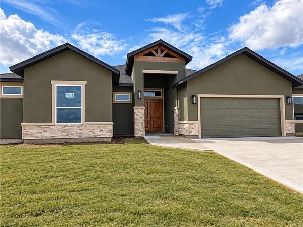 1401 Lois Chesney St, Corpus Christi, TX 78415