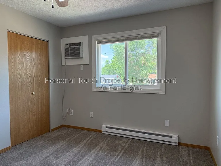 2143 2nd Ave E — Photo 20