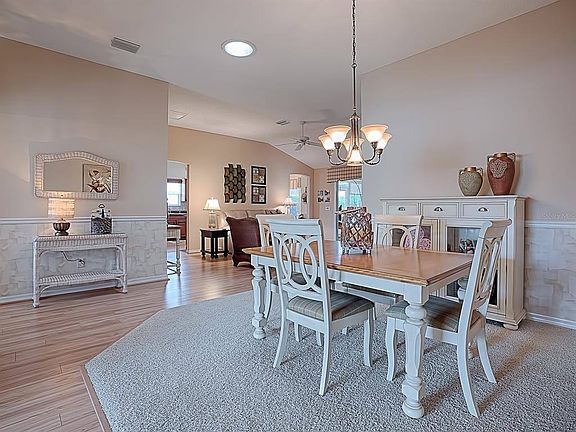 4th image of 1404 La Hermosa Dr