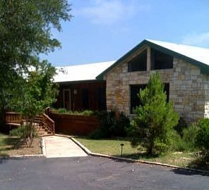 1st image of 1060 Hidden Hills Dr