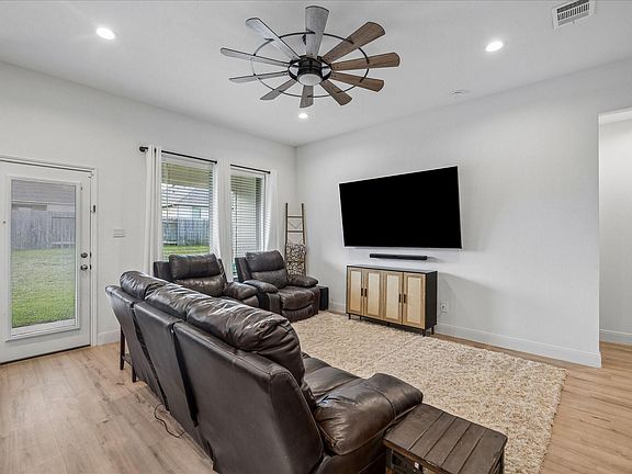 3rd image of 1630 Little Rabbit Ct