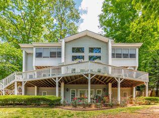 8741 Lake Dr, Snellville, GA