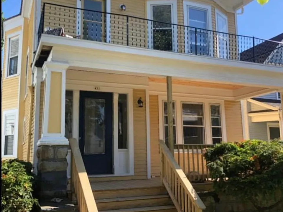 171 Blaine Ave #2