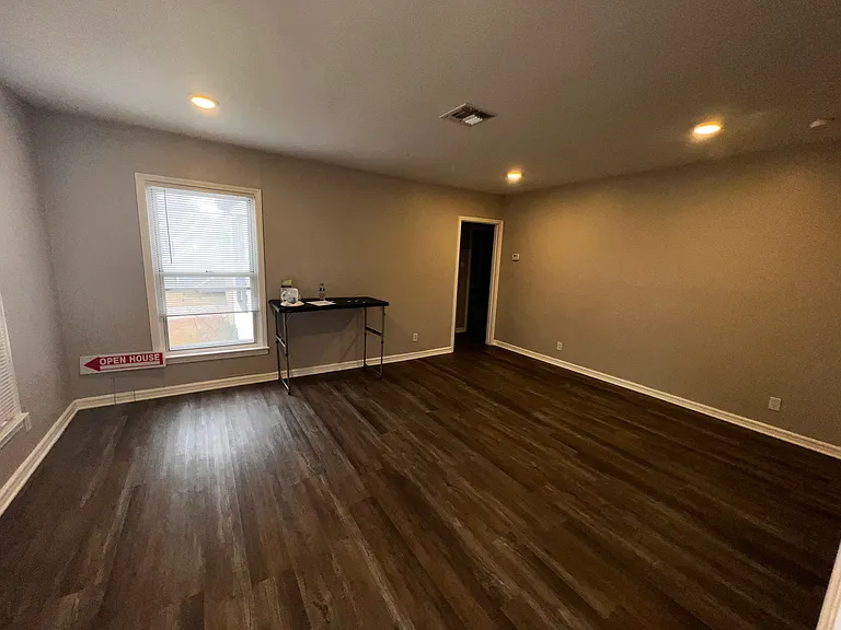 3301 Austin St — Photo 18
