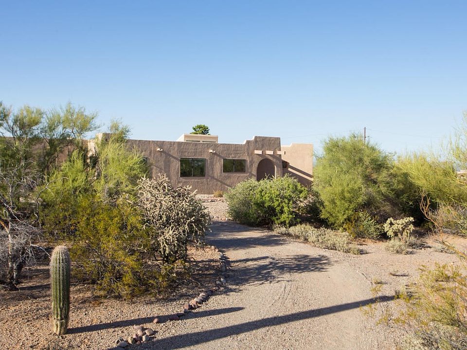 1st image of 3105 N Camino De Oeste