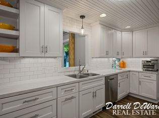 7265 Edgewood Ave, Jenison, MI 49428