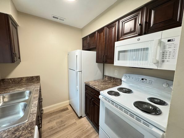 1531 D St APT 2