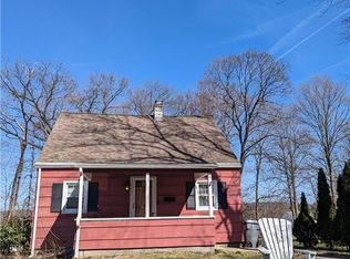 93 Forest St, Plainville, CT 06062