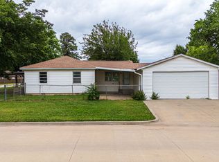 118 S Classen Ave, Moore, OK 73160