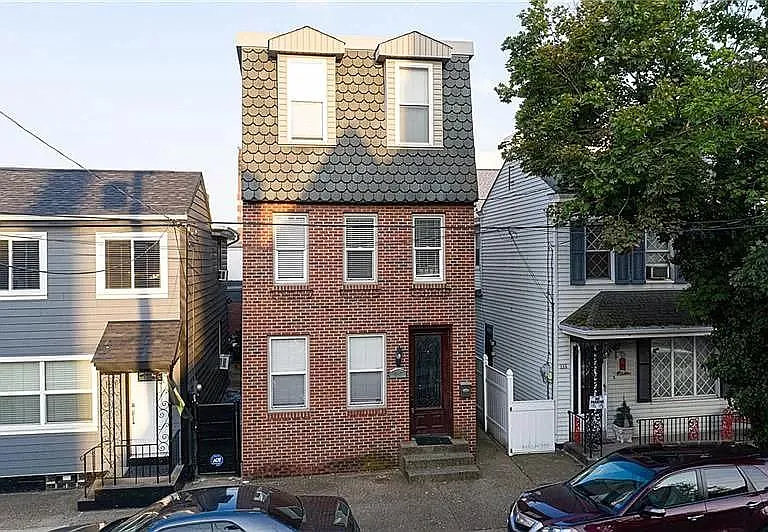 153 S 19th St — Photo 1
