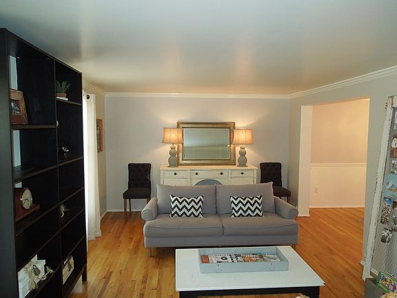 2nd image of 158 Kelvington Dr