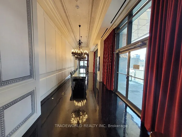 197 Yonge St #2909 — Photo 28