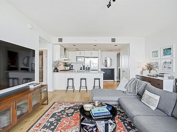 3rd image of 300 Bowie St APT 2706