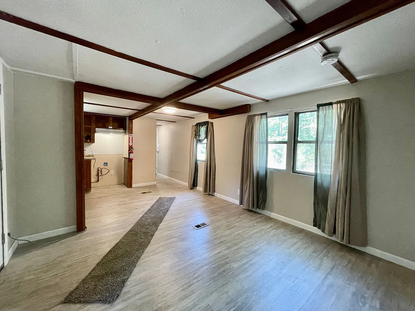 Serene 2 Bedroom Home For Rent In Laurel Lakes $1325 — Photo 4